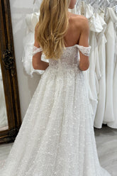 Enchanting White A-Line Strapless Off-The-Shoulder Sleeveless Beaded Chapel Train Tulle Wedding Dresses With Pearls